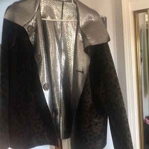 Reversible leopard and silver super soft jacket